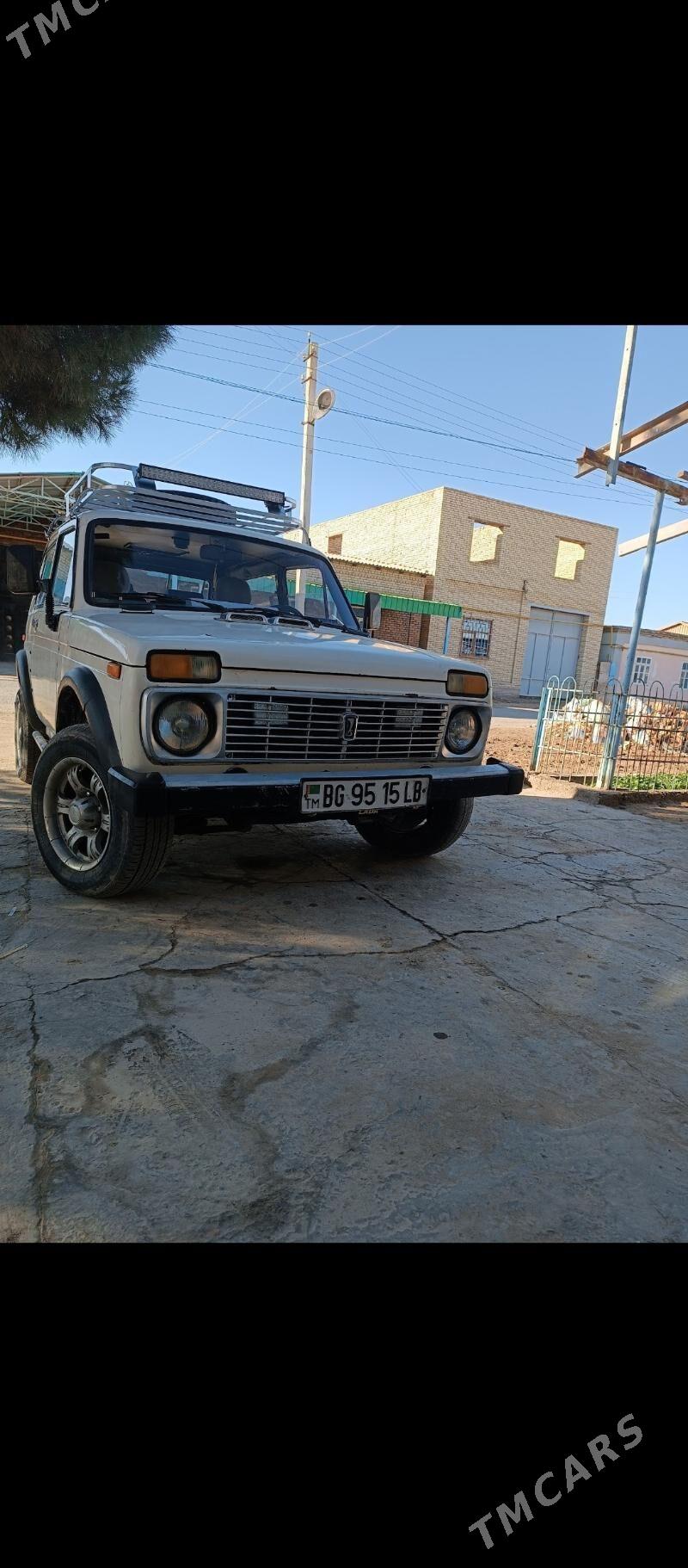 Lada Niva 1981 - 50 000 TMT - Дянев - img 1