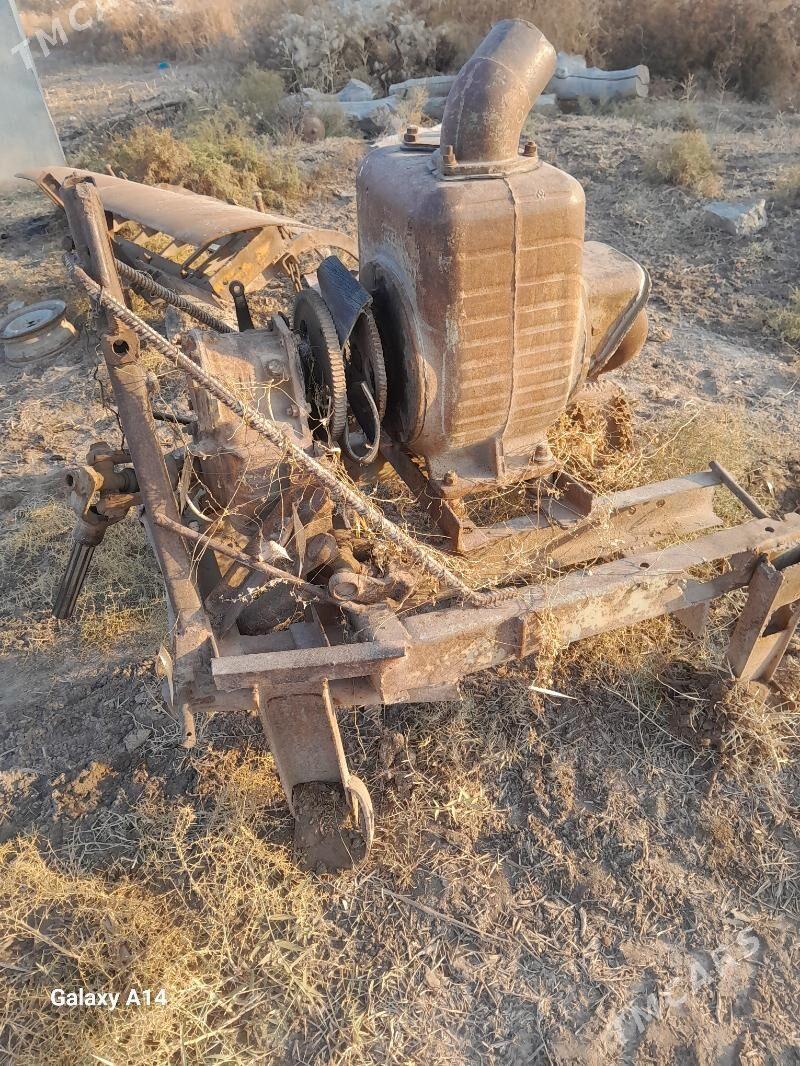 MTZ 80 1993 - 46 000 TMT - Кёнеургенч - img 4