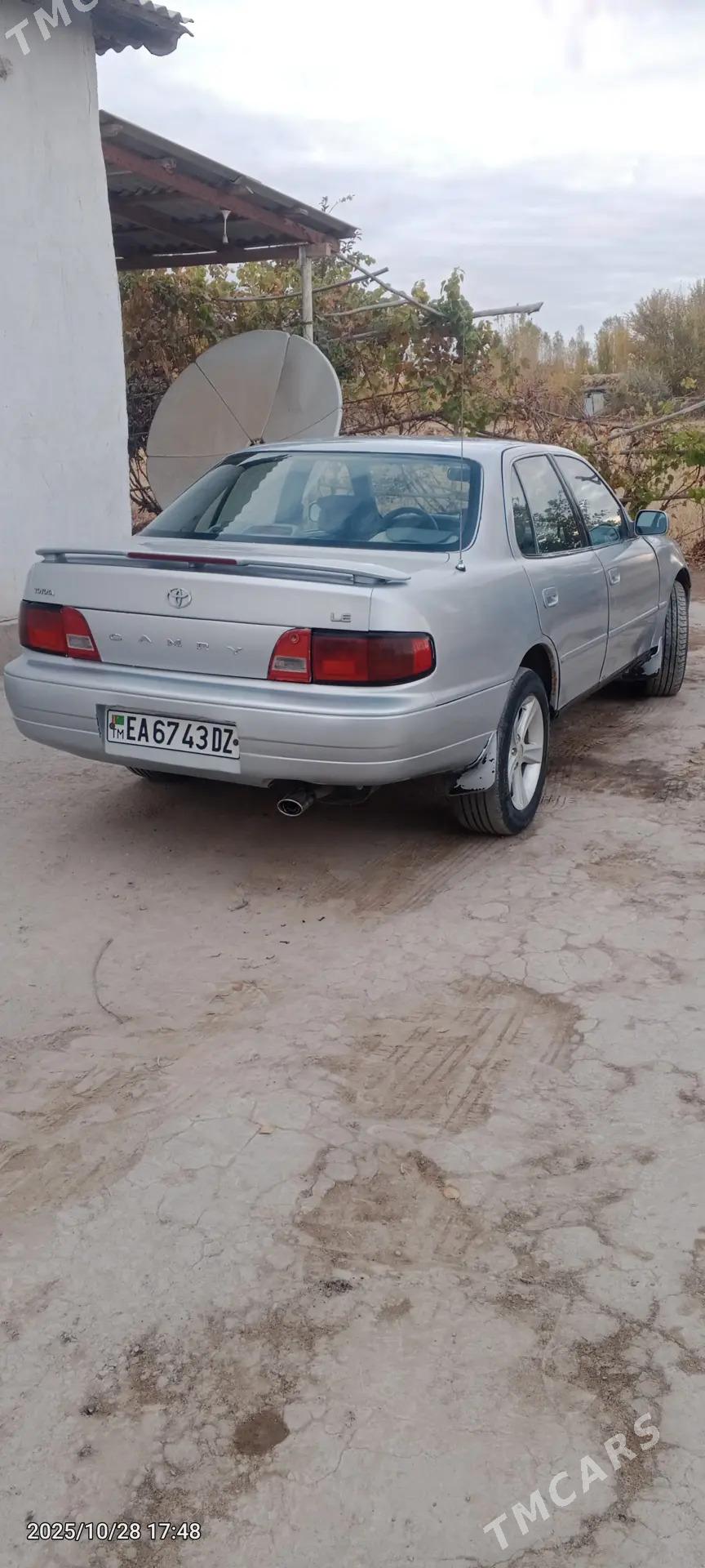 Toyota Camry 1994 - 80 000 TMT - Кёнеургенч - img 4