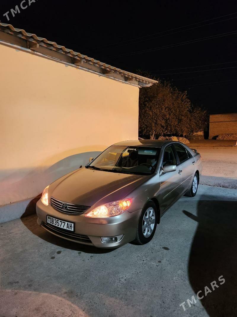Toyota Camry 2003 - 185 000 TMT - Bäherden - img 7