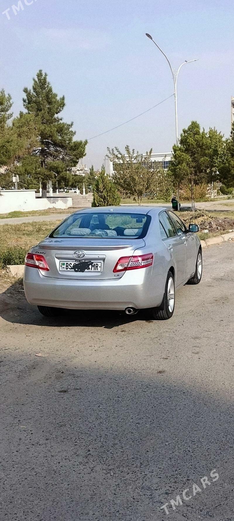 Toyota Camry 2010 - 145 000 TMT - Мары - img 2