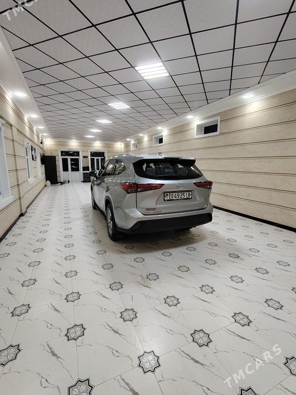 Toyota Highlander 2021 - 540 000 TMT - Дянев - img 2