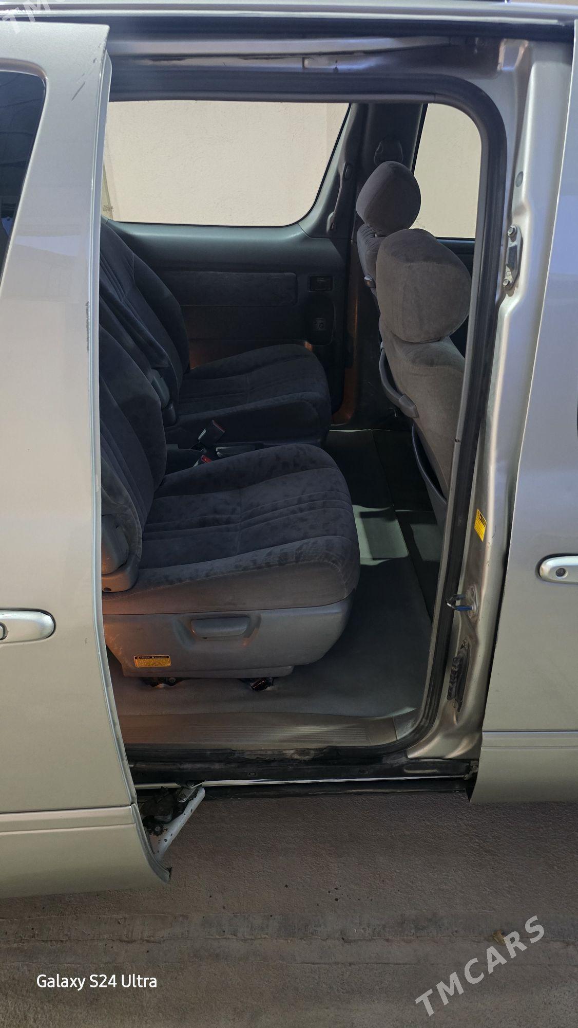 Toyota Sienna 2002 - 175 000 TMT - Огуз хан - img 8