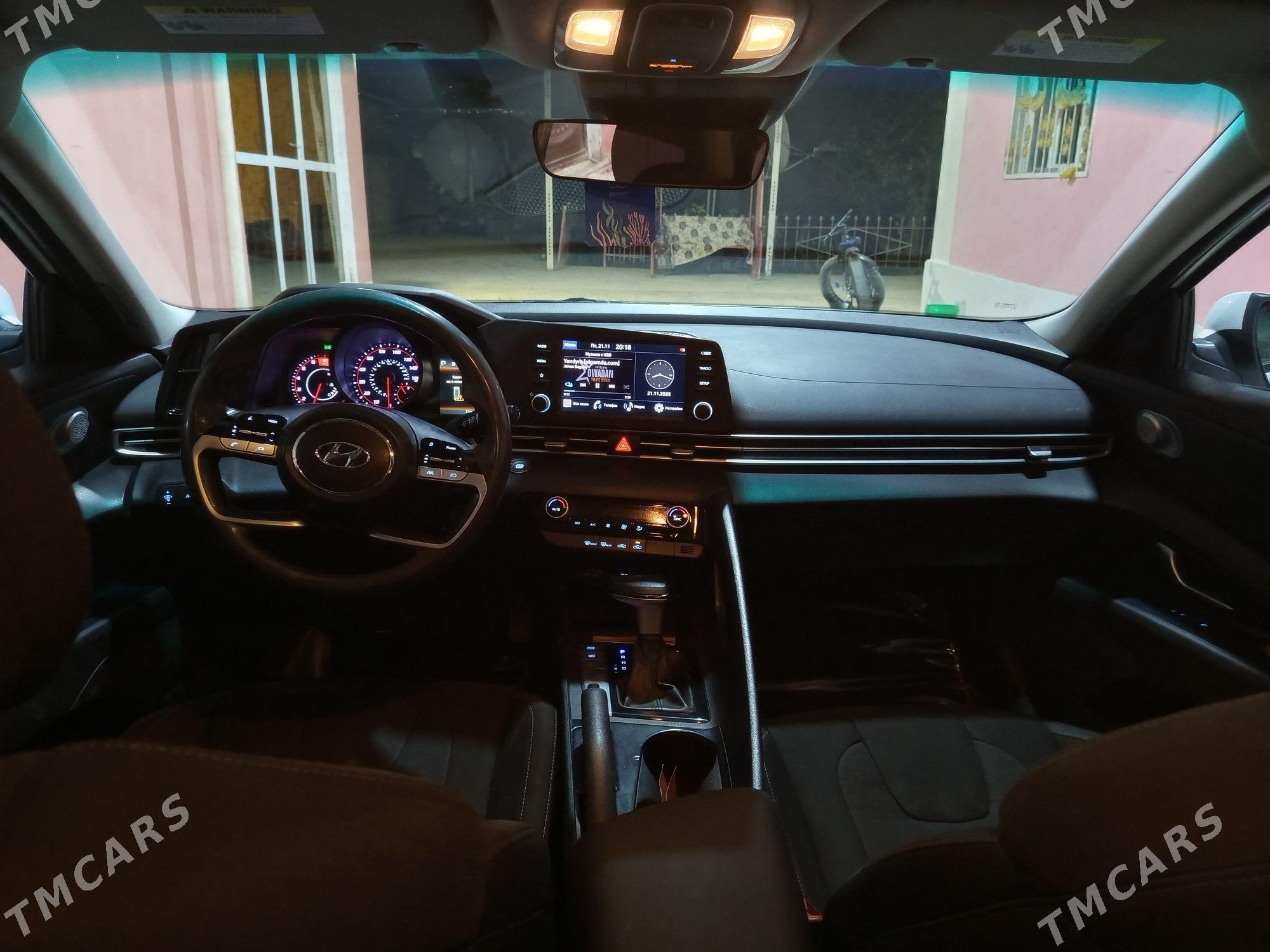 Hyundai Elantra 2022 - 223 000 TMT - Bäherden - img 3