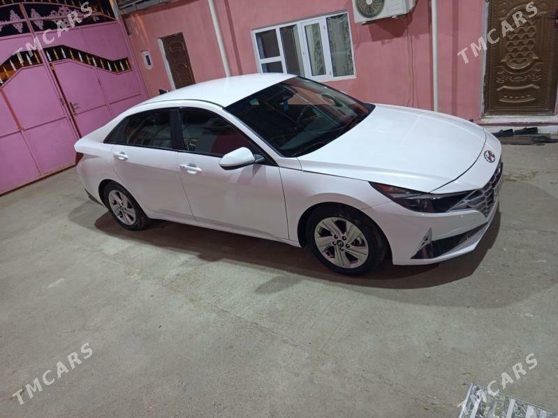 Hyundai Elantra 2022 - 223 000 TMT - Bäherden - img 4