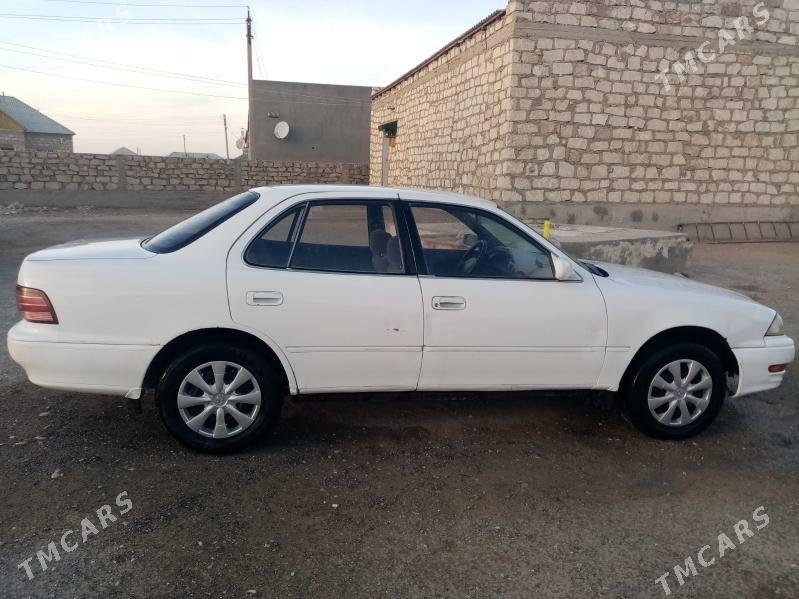 Toyota Vista 1992 - 50 000 TMT - Gumdag - img 1