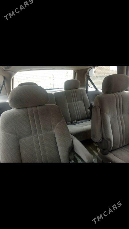 Toyota Sienna 2002 - 155 000 TMT - Махтумкули - img 5