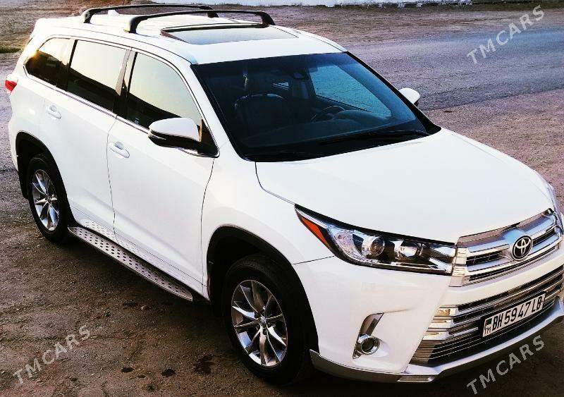 Toyota Highlander 2017 - 400 000 TMT - Туркменабат - img 1