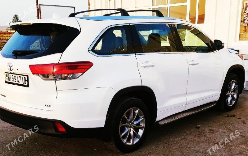 Toyota Highlander 2017 - 400 000 TMT - Туркменабат - img 2