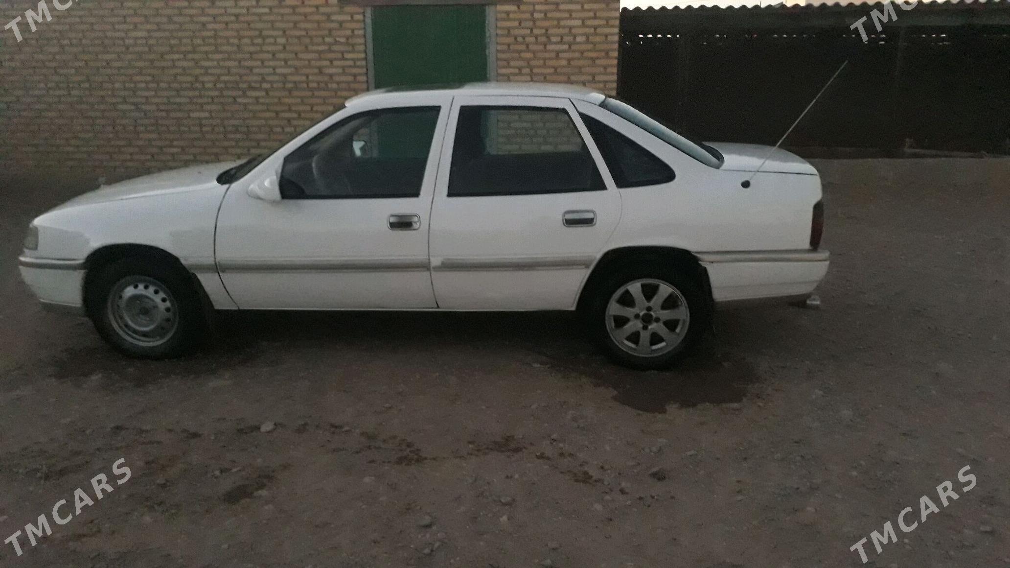 Opel Vectra 1990 - 32 000 TMT - Бабадайхан - img 2
