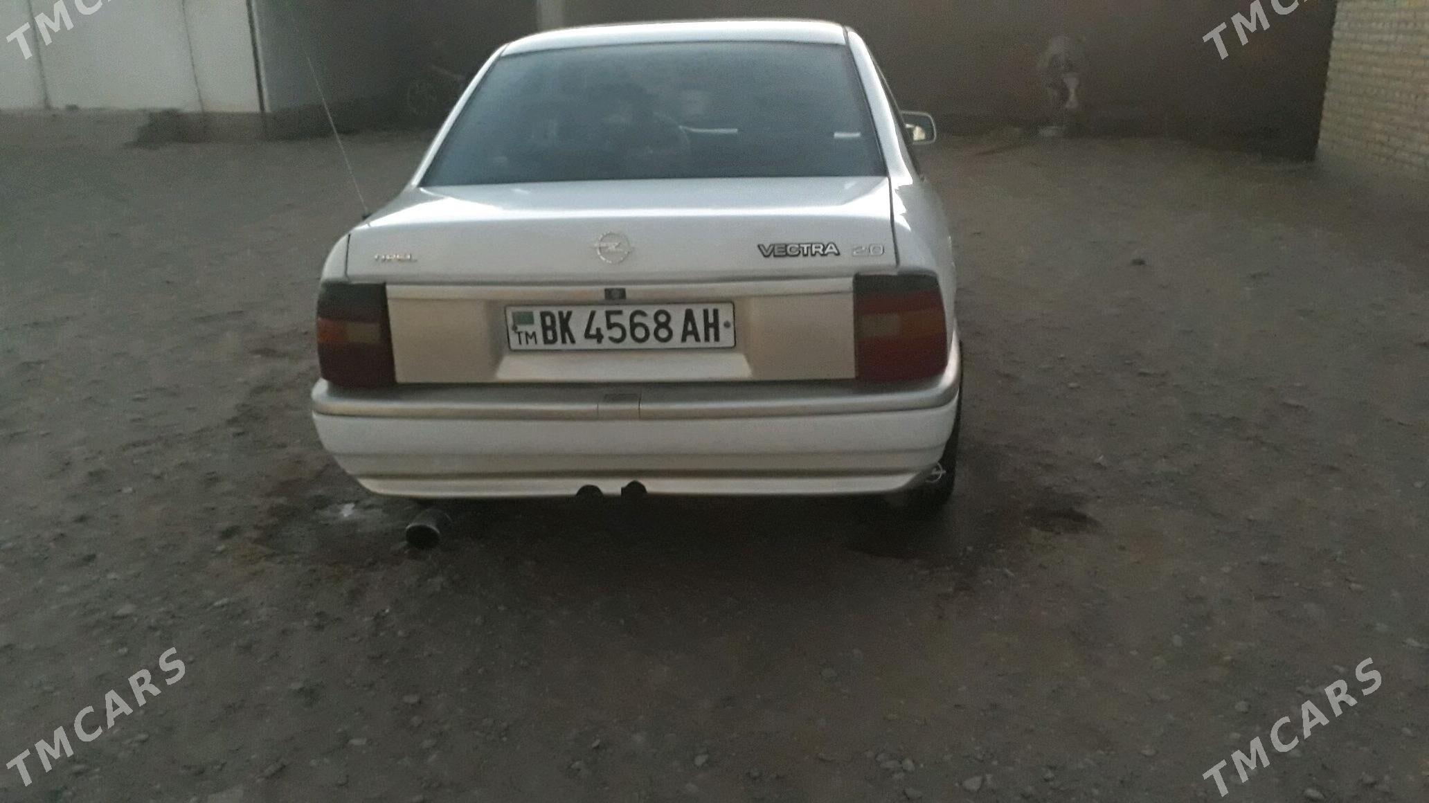 Opel Vectra 1990 - 32 000 TMT - Бабадайхан - img 4