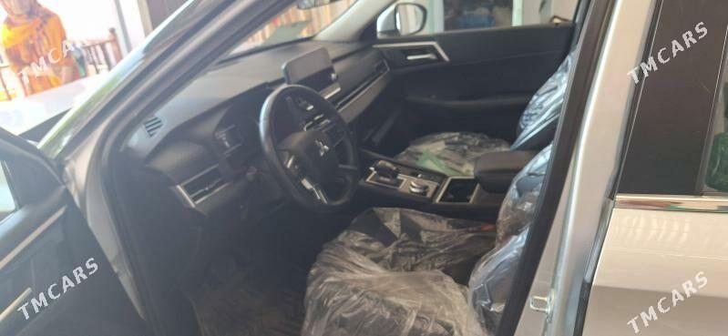 Mitsubishi Outlander 2021 - 352 000 TMT - Köýtendag - img 1