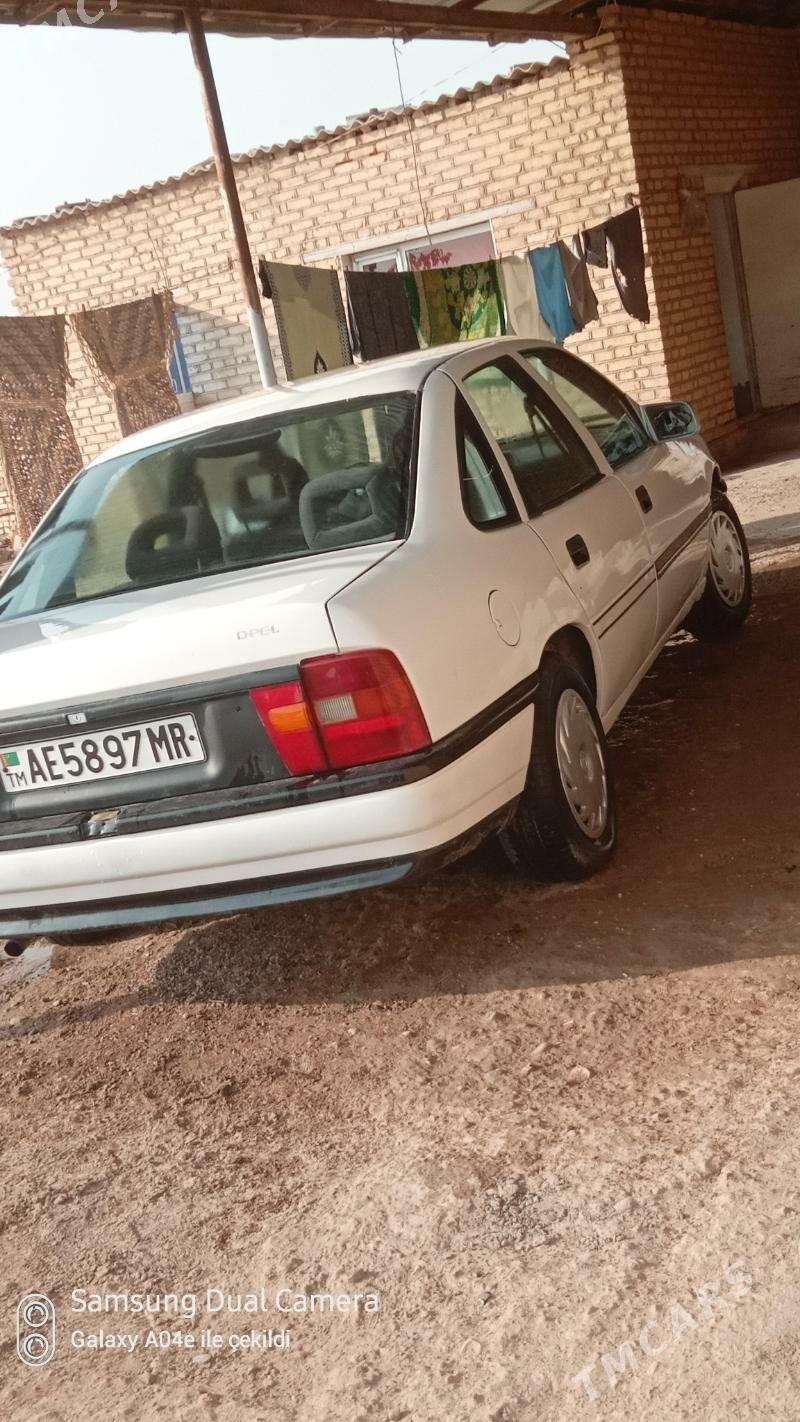 Opel Vectra 1992 - 38 000 TMT - Baýramaly - img 2