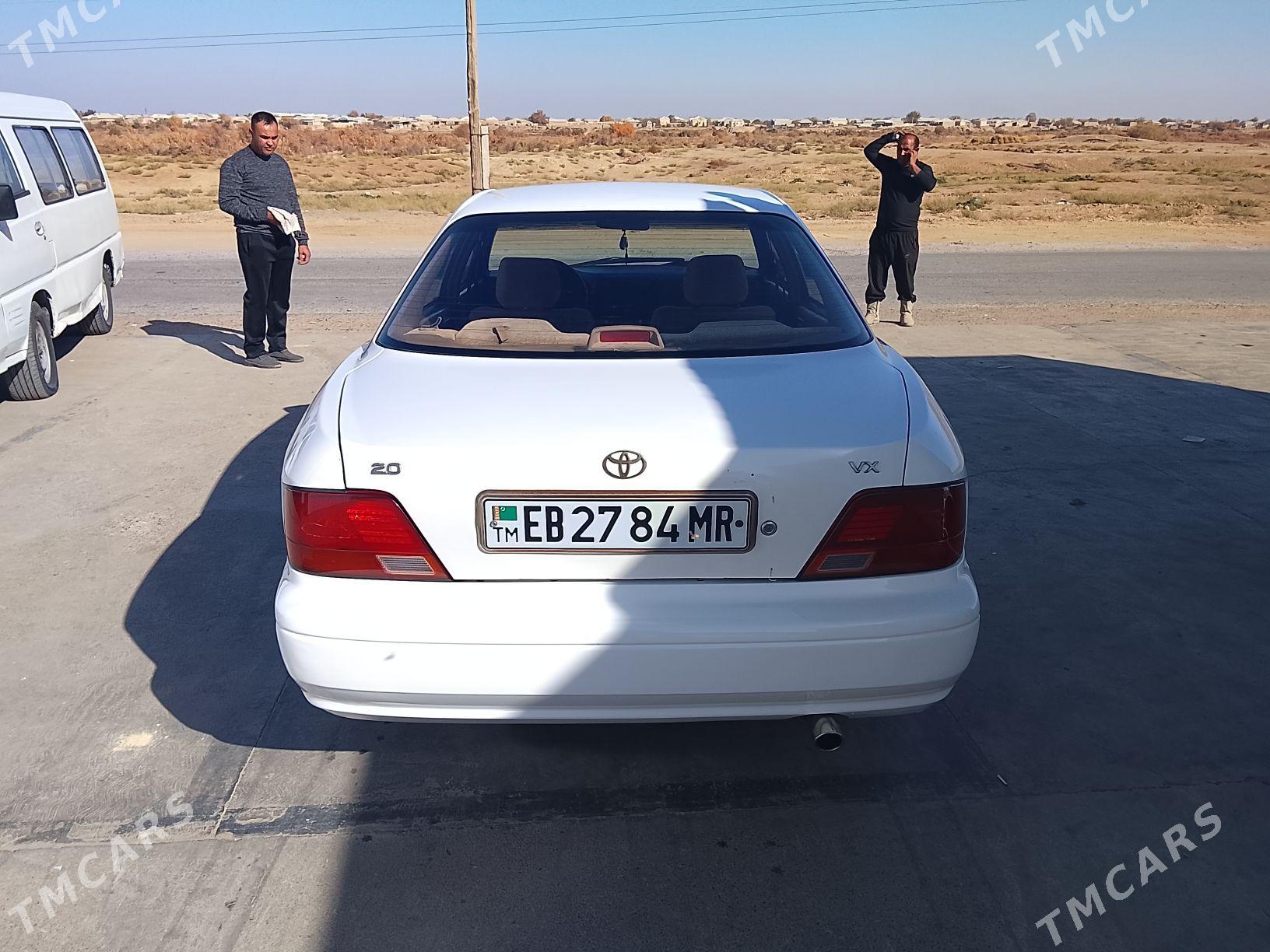 Toyota Vista 1995 - 60 000 TMT - Ёлётен - img 1