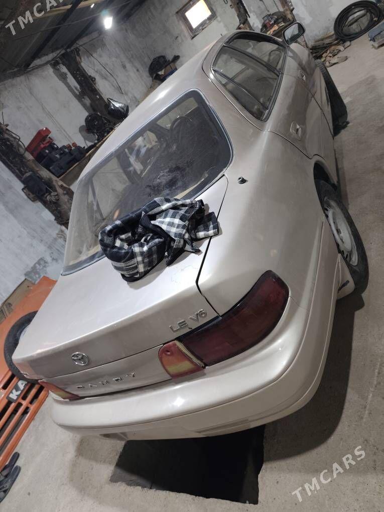 Toyota Camry 1993 - 55 000 TMT - Мары - img 1