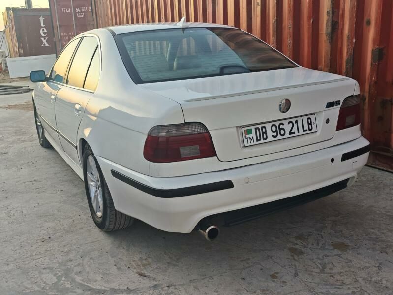 BMW E39 2001 - 110 000 TMT - Türkmenbaşy - img 2