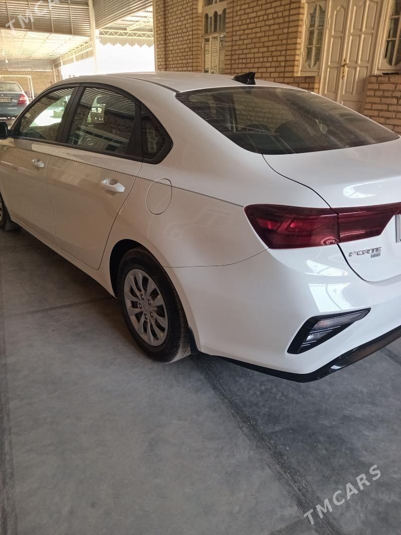 Kia Forte 2021 - 230 000 TMT - Байрамали - img 4