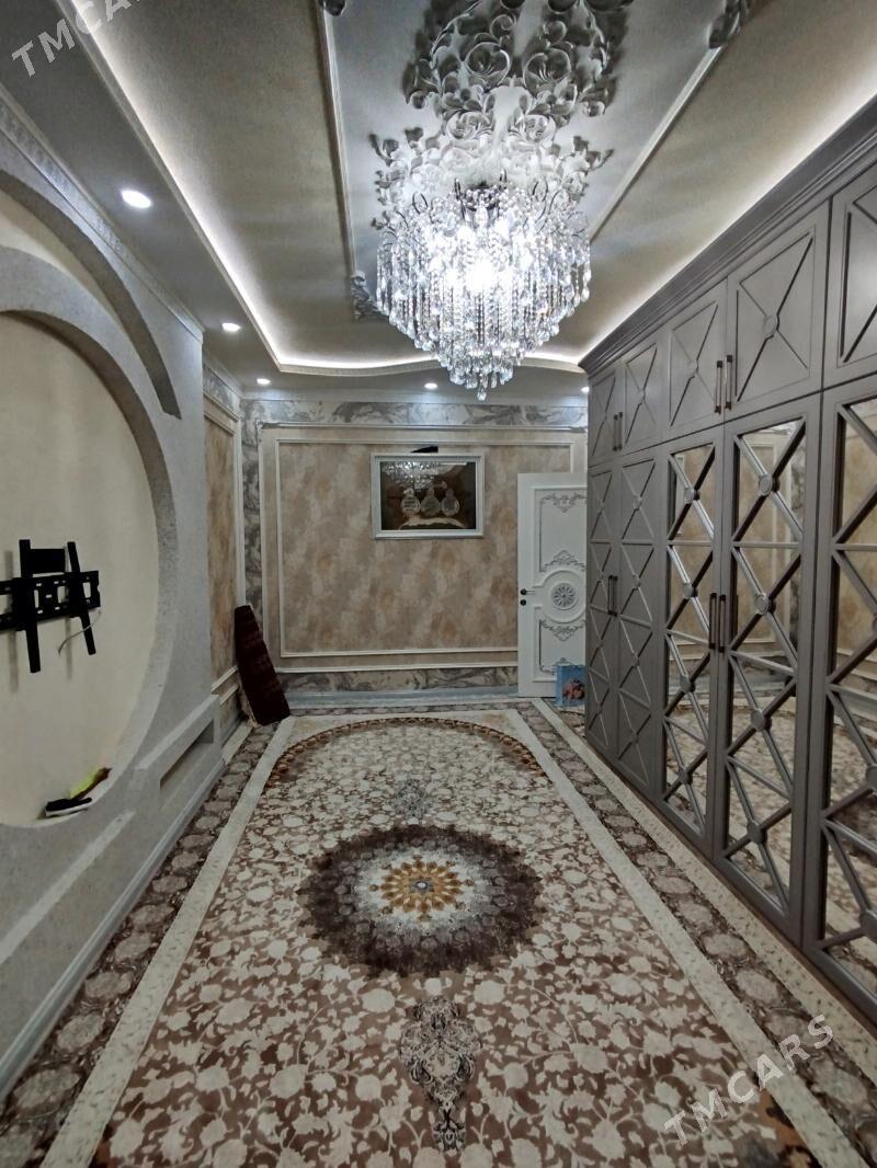 Arenda jay - Гаудан "В" - img 2