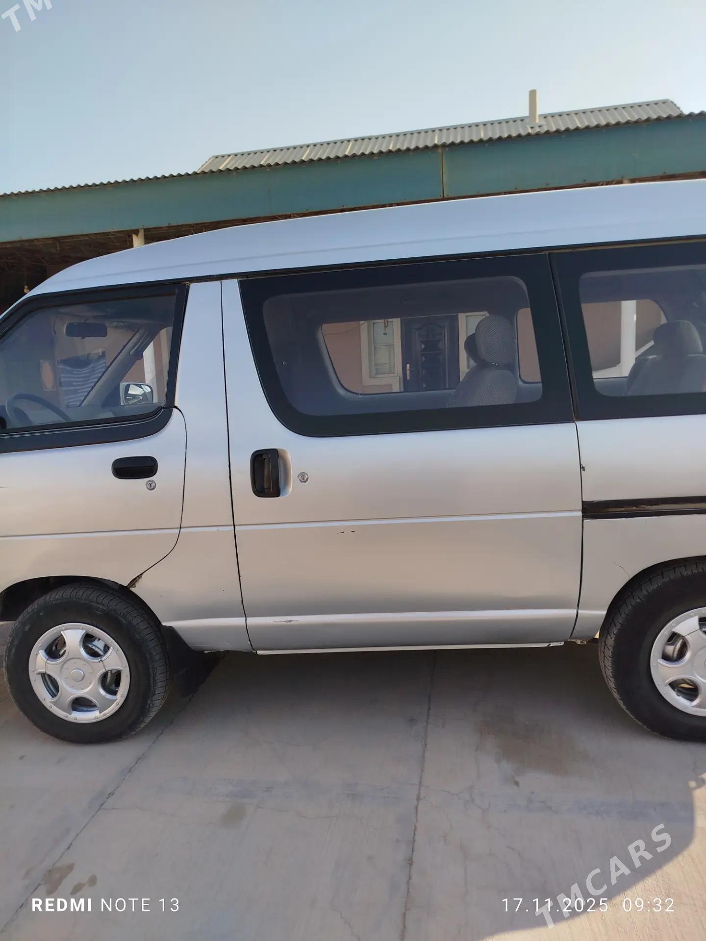 Toyota Town Ace 1992 - 35 000 TMT - Mary - img 3