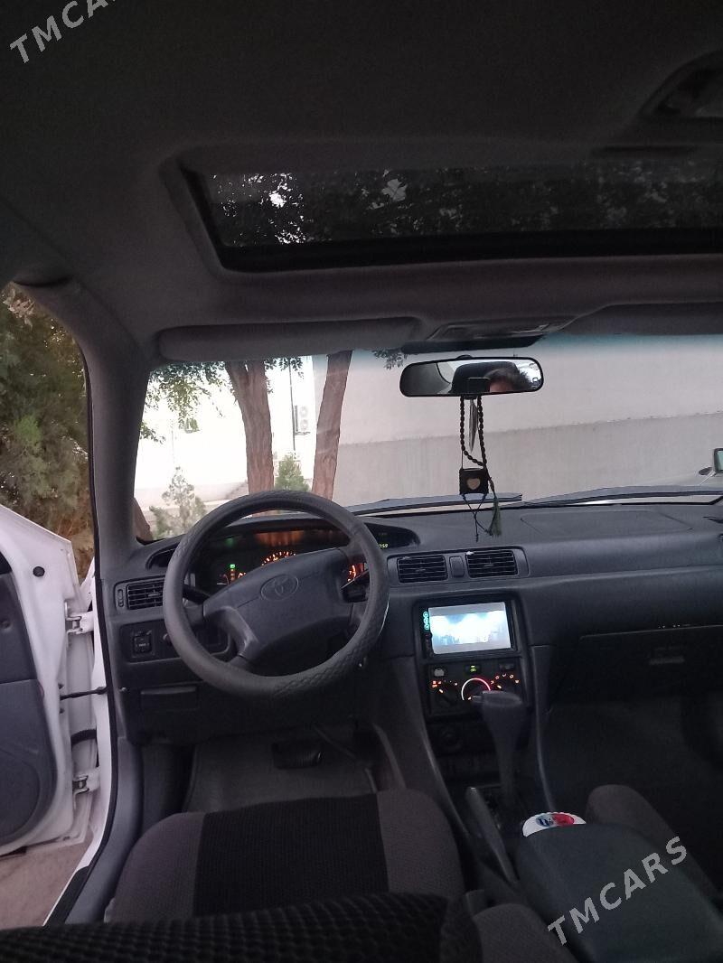 Toyota Camry 2001 - 140 000 TMT - Дашогуз - img 5