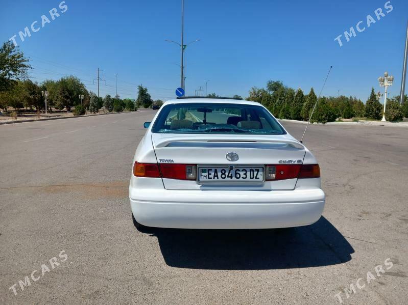 Toyota Camry 2001 - 140 000 TMT - Дашогуз - img 4