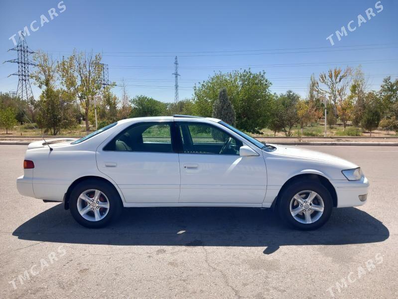Toyota Camry 2001 - 140 000 TMT - Дашогуз - img 3