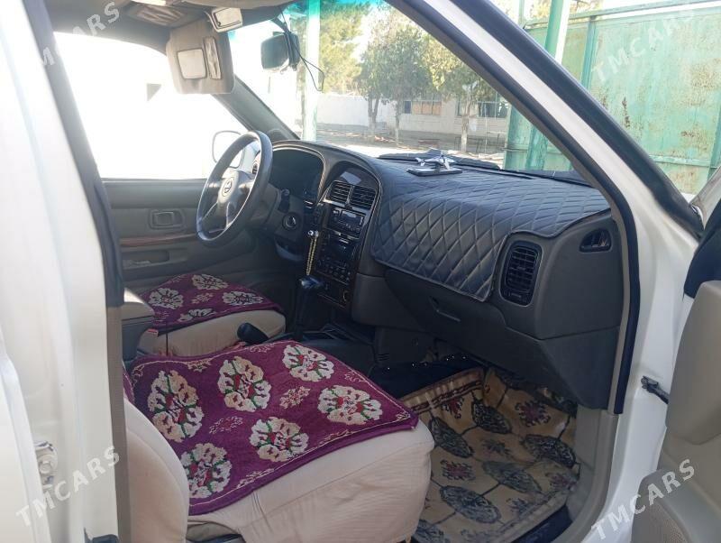 Infiniti QX4 1998 - 100 000 TMT - Тагтабазар - img 3