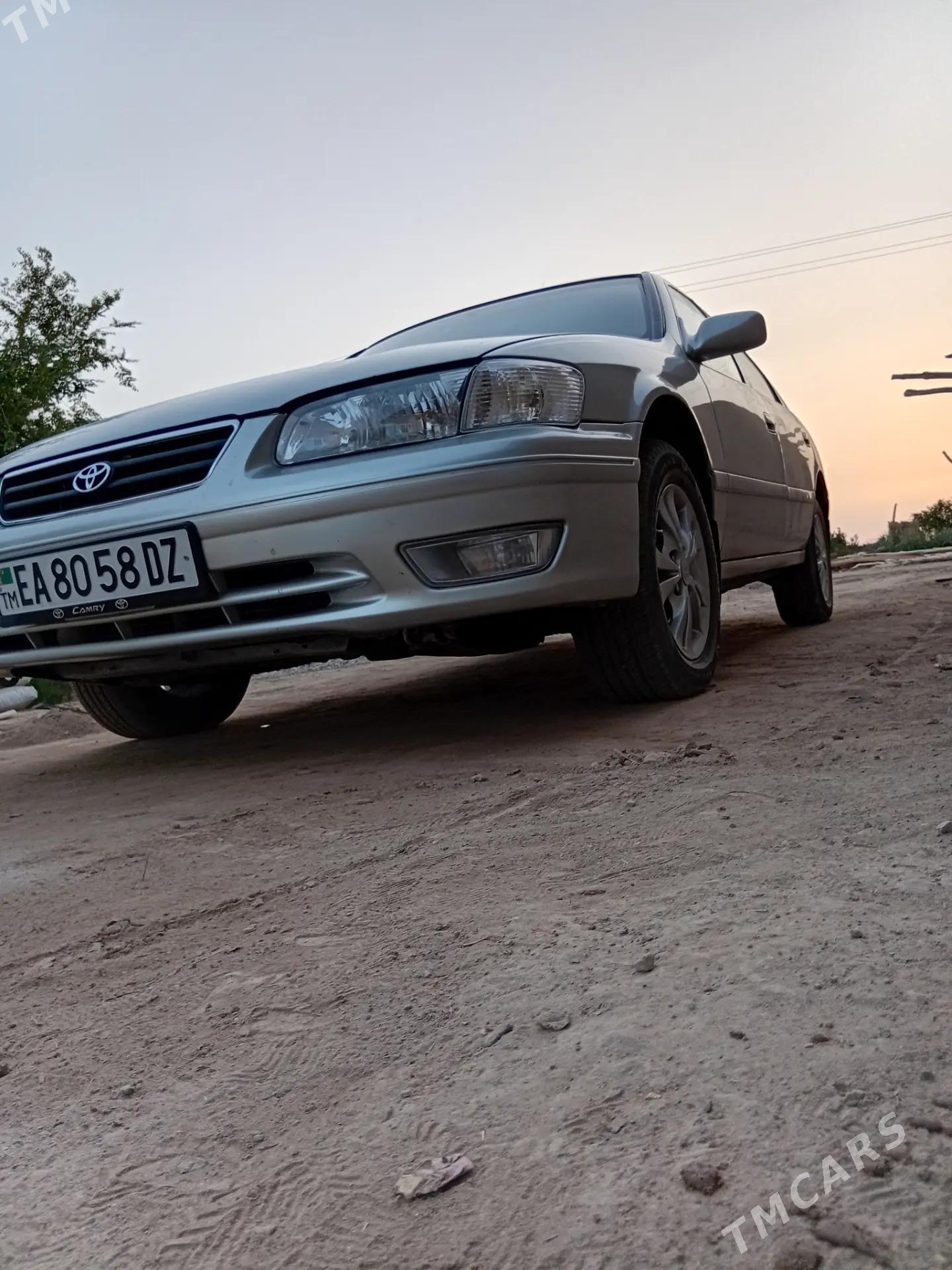 Toyota Camry 2001 - 140 000 TMT - етр. Туркменбаши - img 4