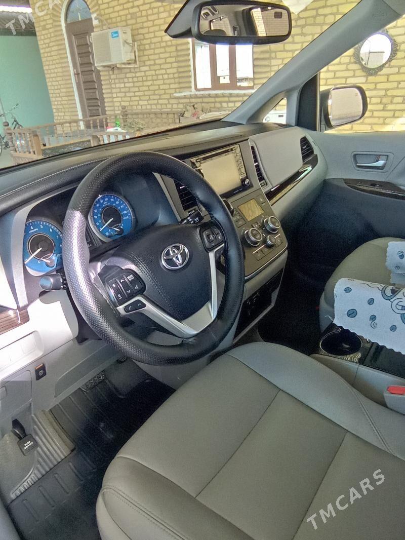 Toyota Sienna 2020 - 500 000 TMT - Мары - img 6