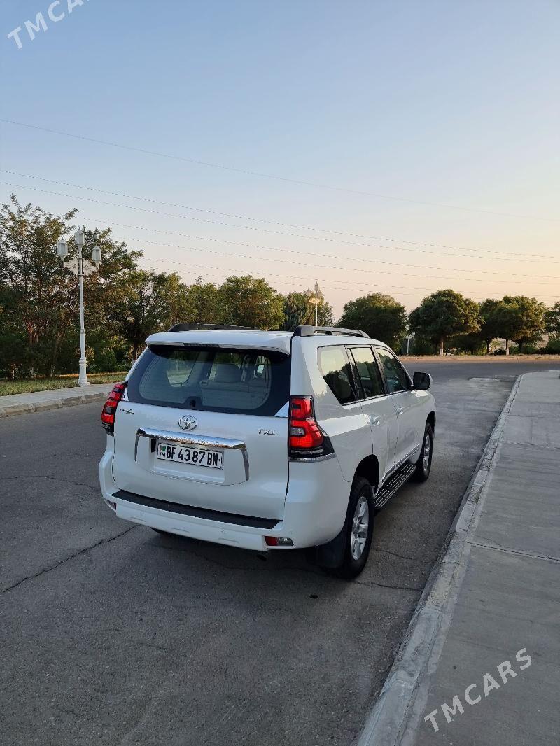 Toyota Land Cruiser Prado 2012 - 560 000 TMT - Türkmenbaşy - img 4