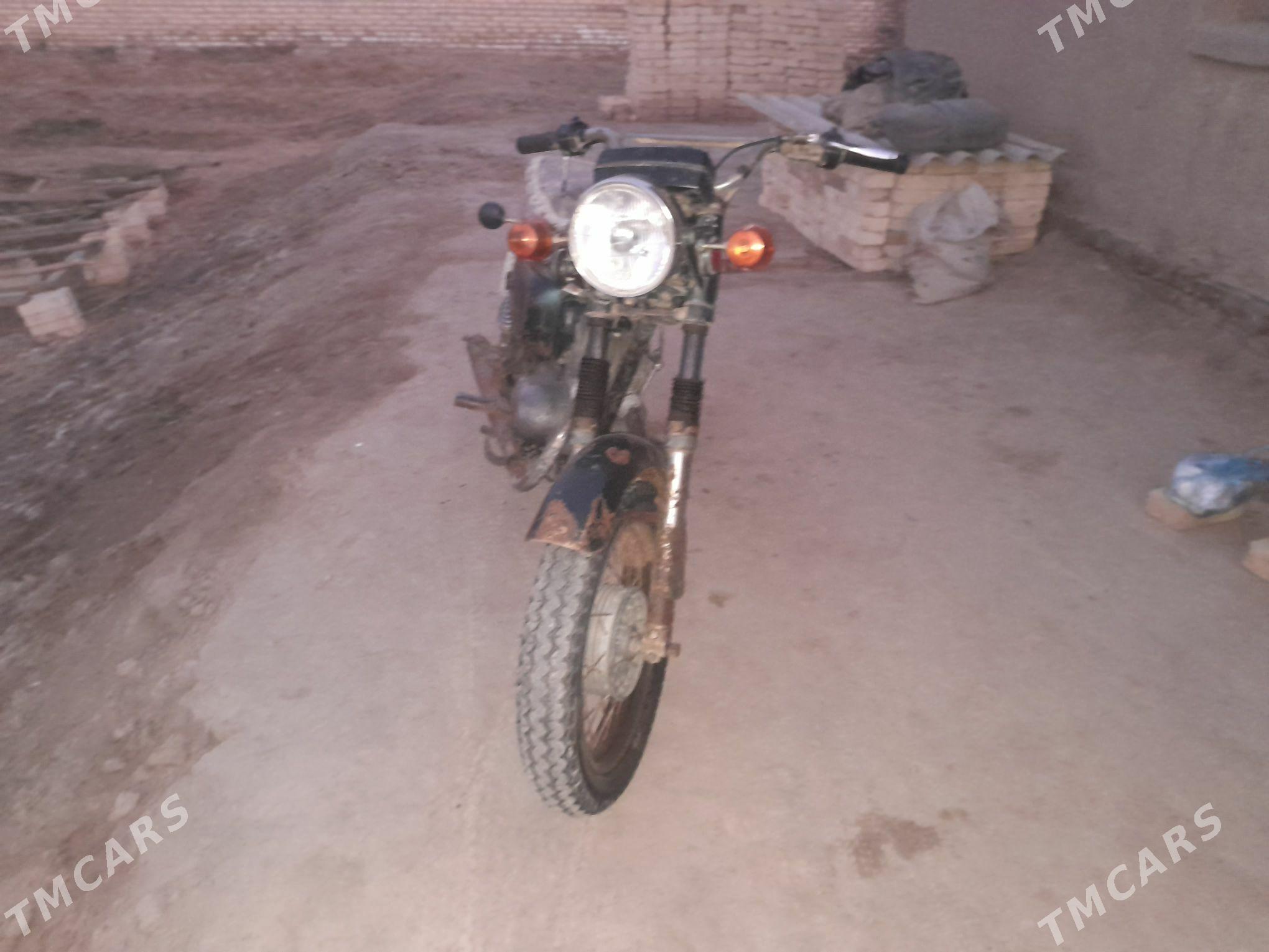 Iž Planeta 4 1995 - 5 200 TMT - Halaç - img 2