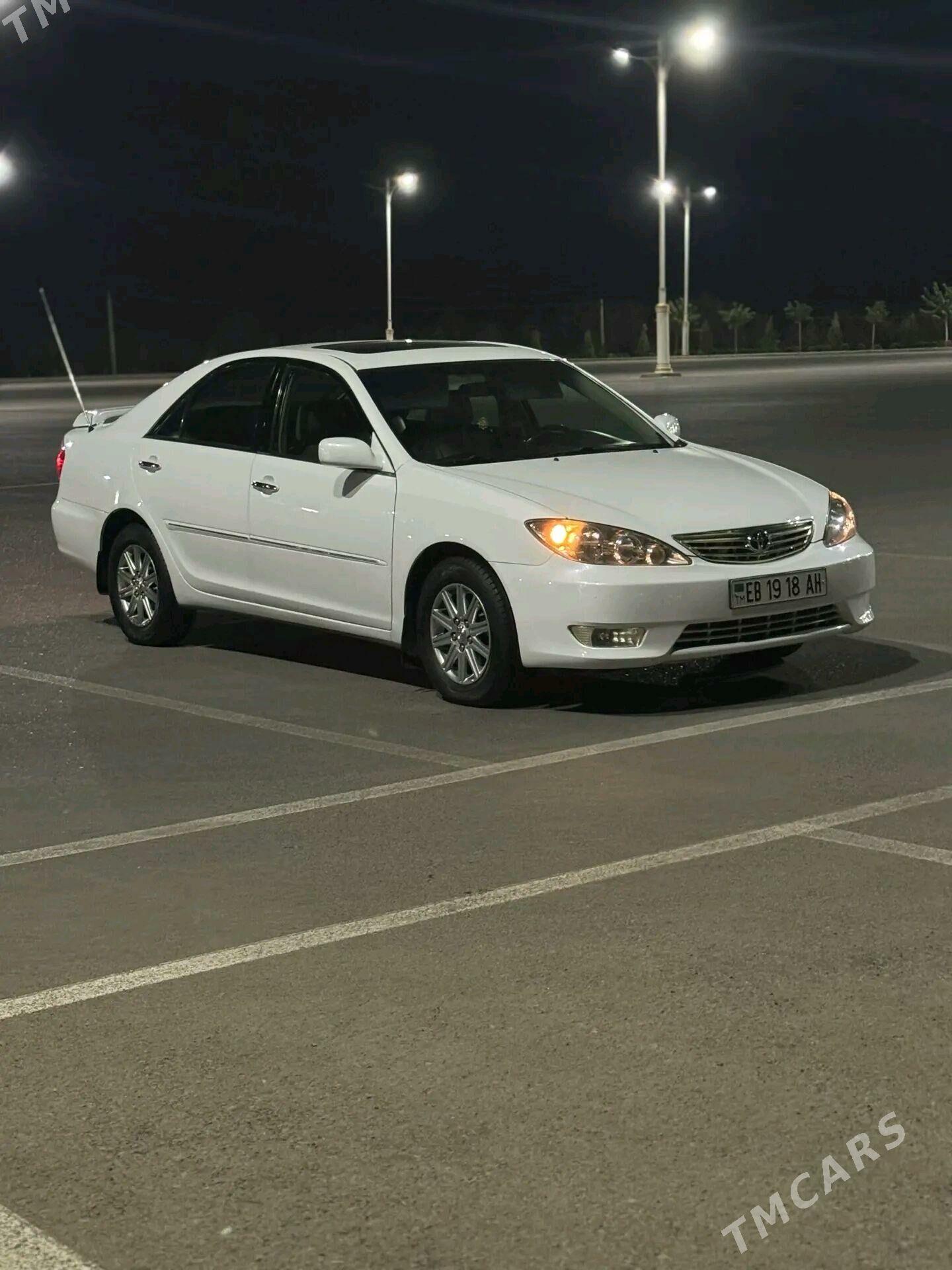 Toyota Camry 2003 - 220 000 TMT - Гарадамак - img 4