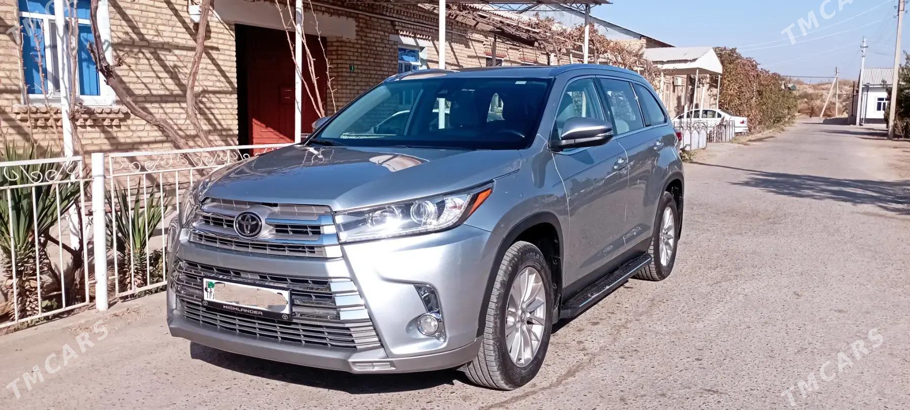 Toyota Highlander 2019 - 460 000 TMT - Dostluk - img 3