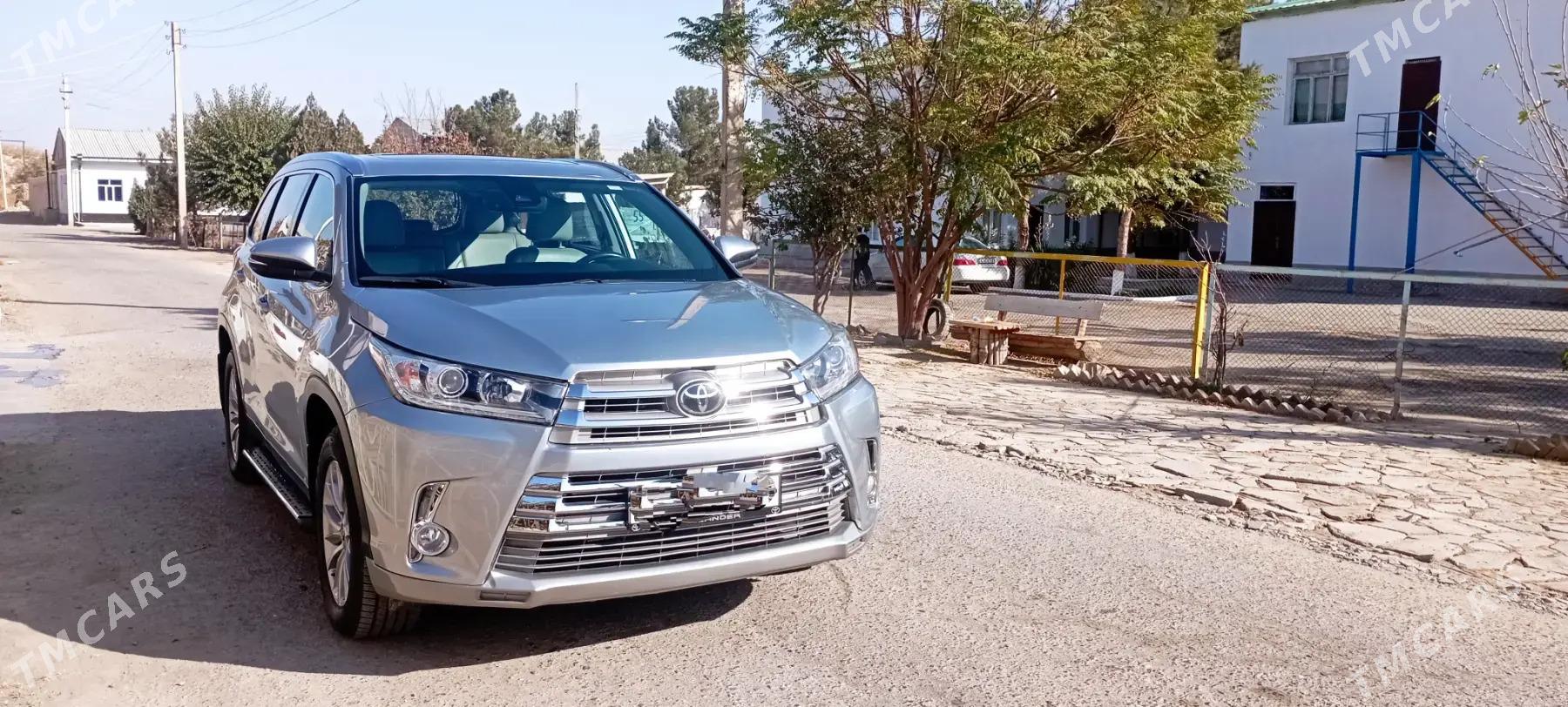 Toyota Highlander 2019 - 460 000 TMT - Dostluk - img 2