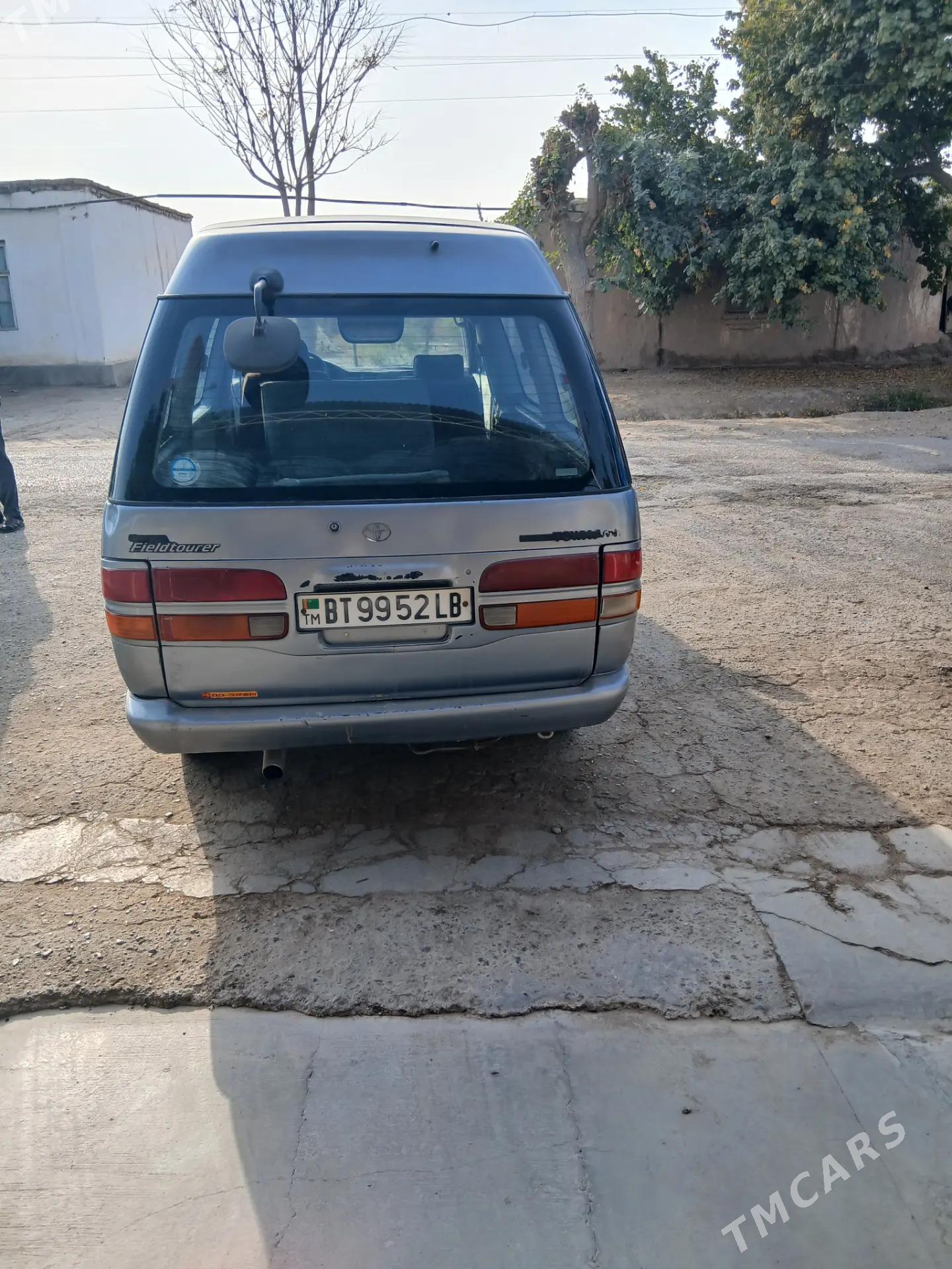 Toyota Town Ace 1994 - 35 000 TMT - Саят - img 3