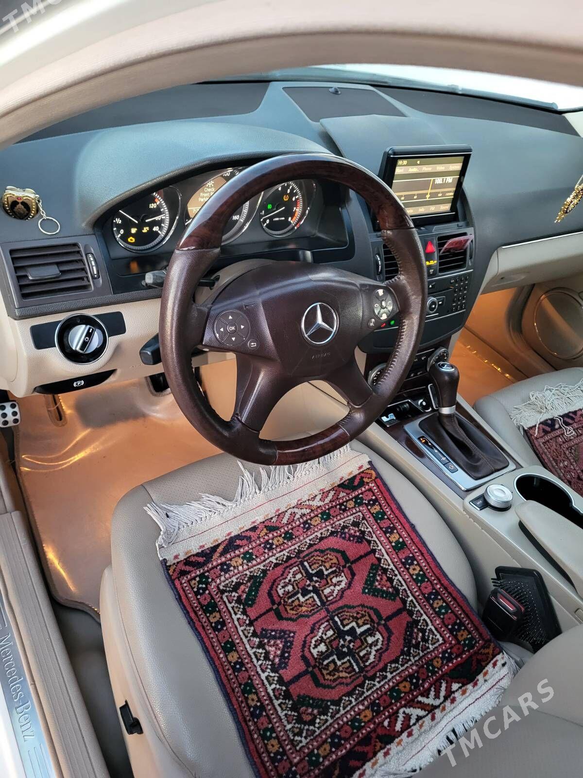 Mercedes-Benz C300 2010 - 230 000 TMT - Туркменабат - img 2