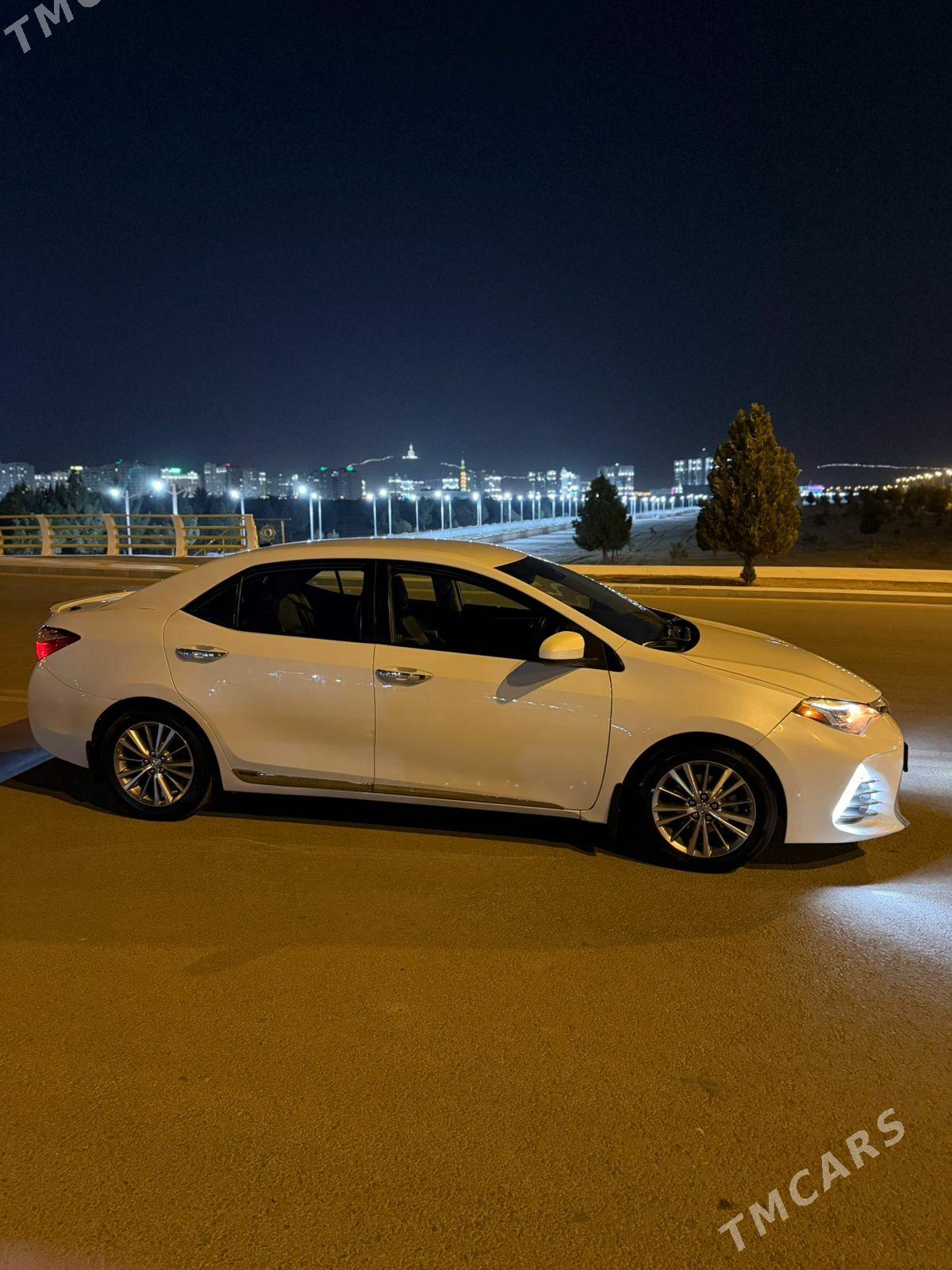 Toyota Corolla 2018 - 220 000 TMT - Ашхабад - img 8