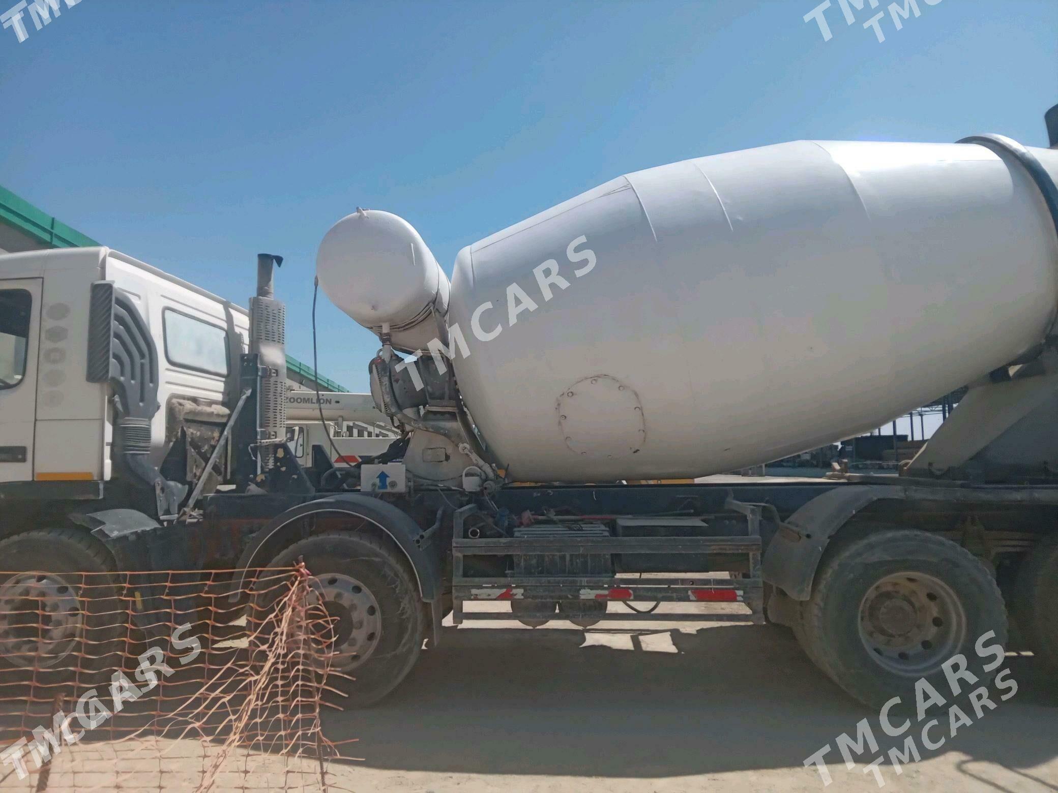 Iş gerek - Теджен - img 3