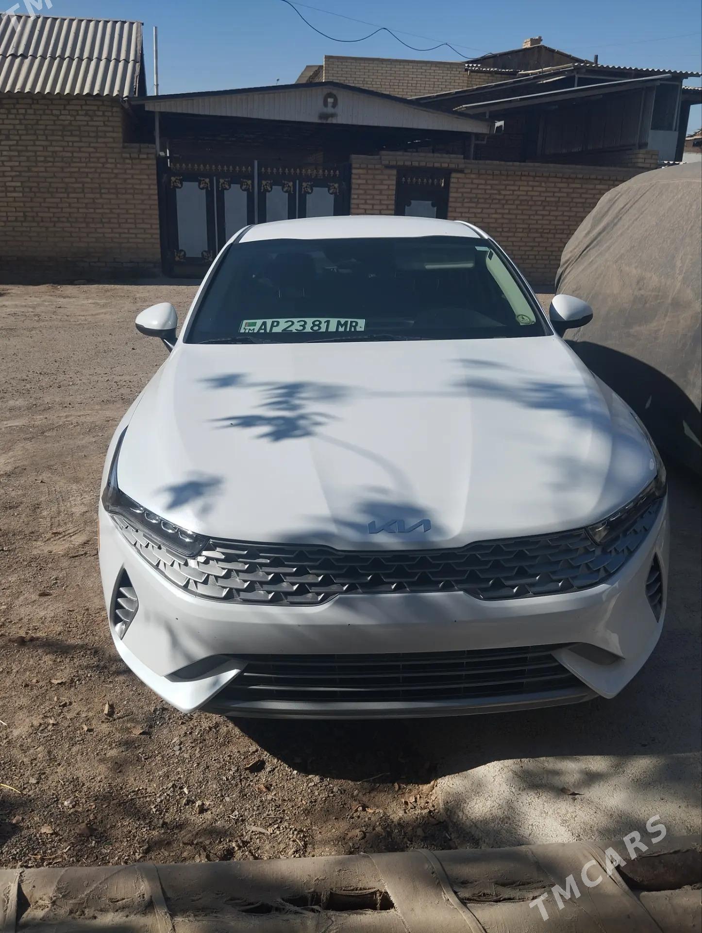 Kia K5 2022 - 290 000 TMT - Baýramaly - img 8