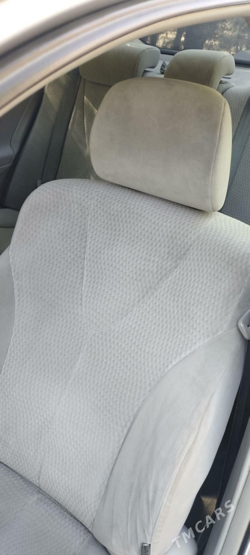 Toyota Camry 2010 - 210 000 TMT - Мары - img 6