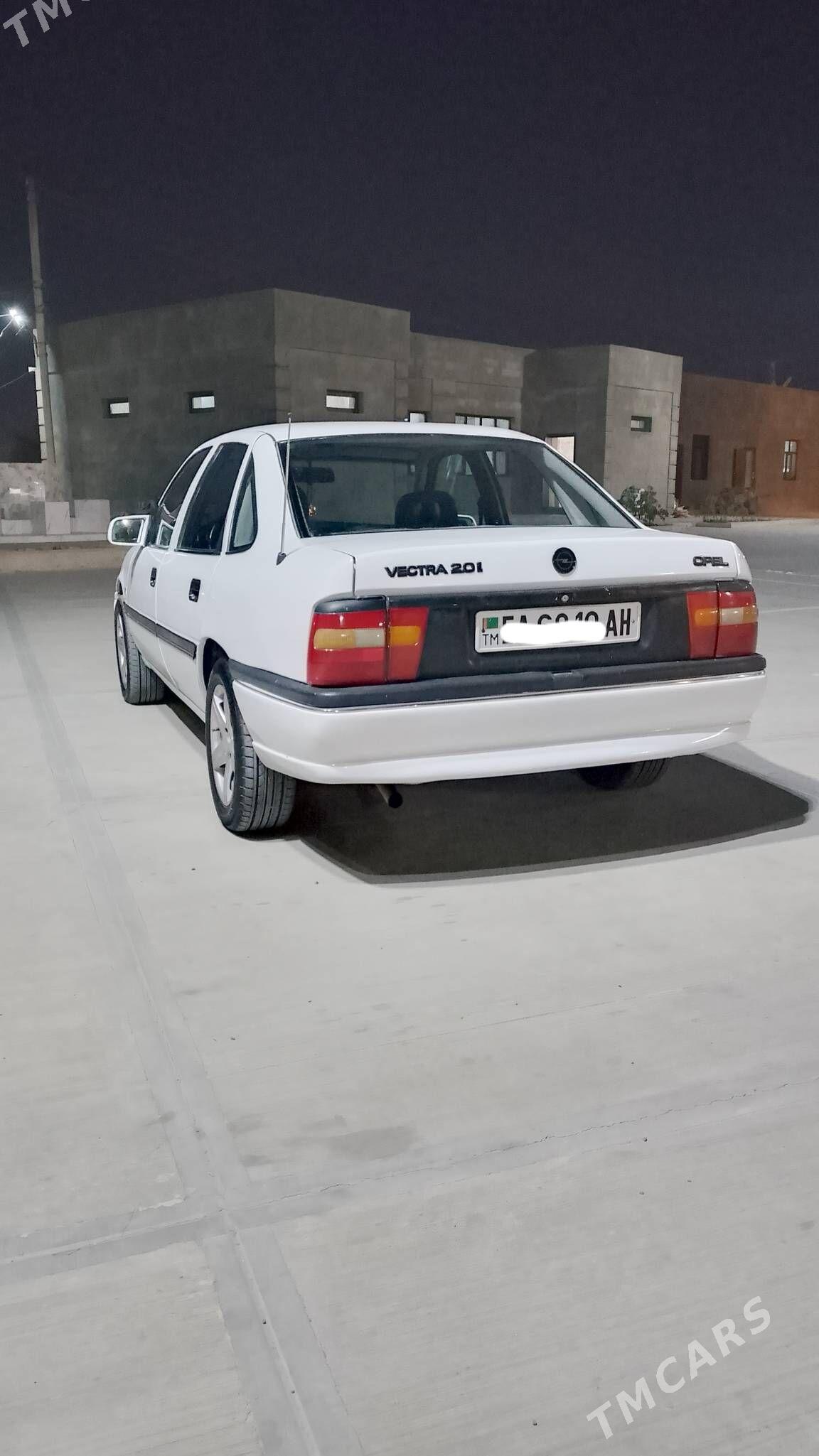 Opel Vectra 1992 - 45 000 TMT - Бахарден - img 2