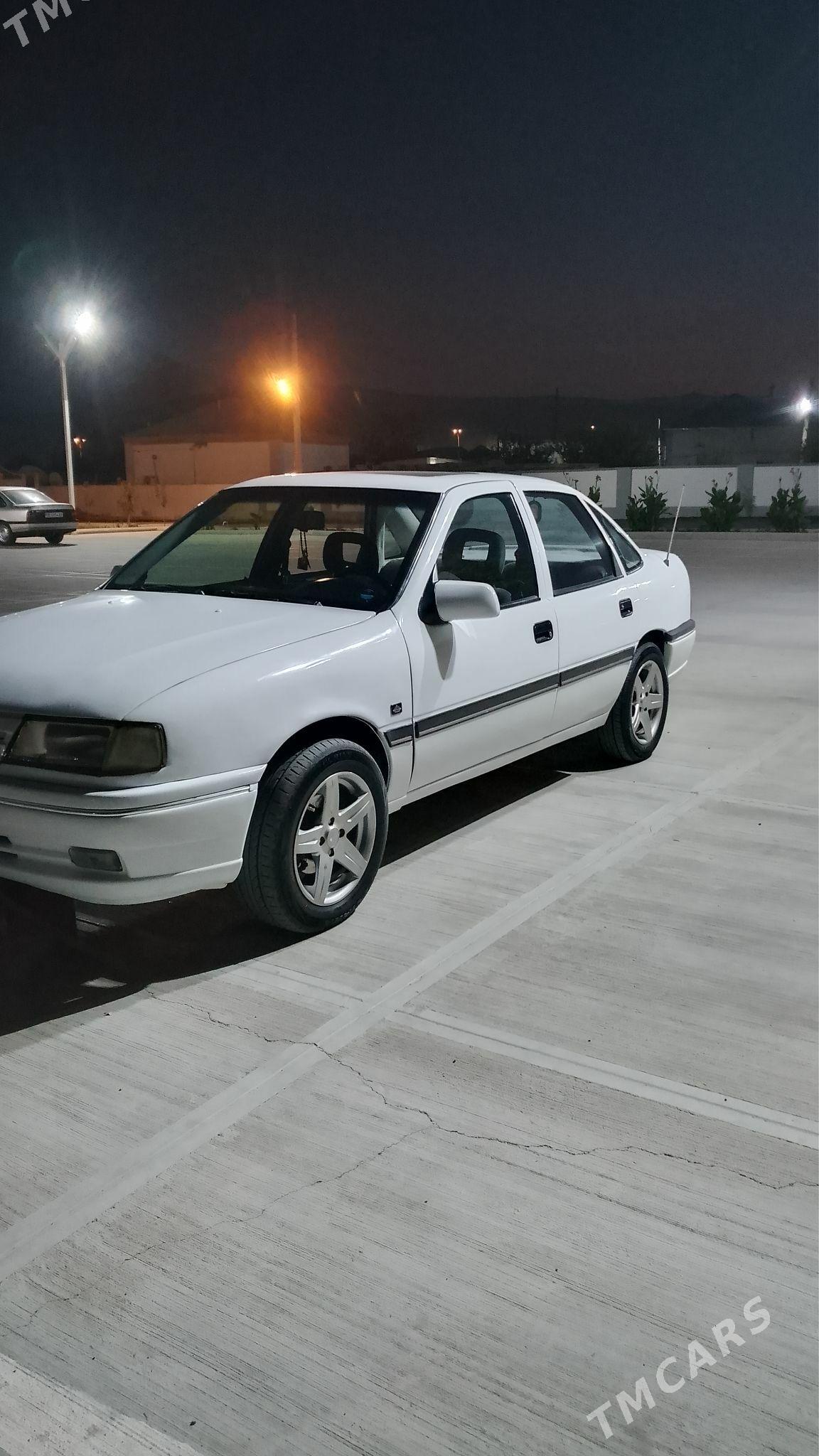 Opel Vectra 1992 - 45 000 TMT - Бахарден - img 6