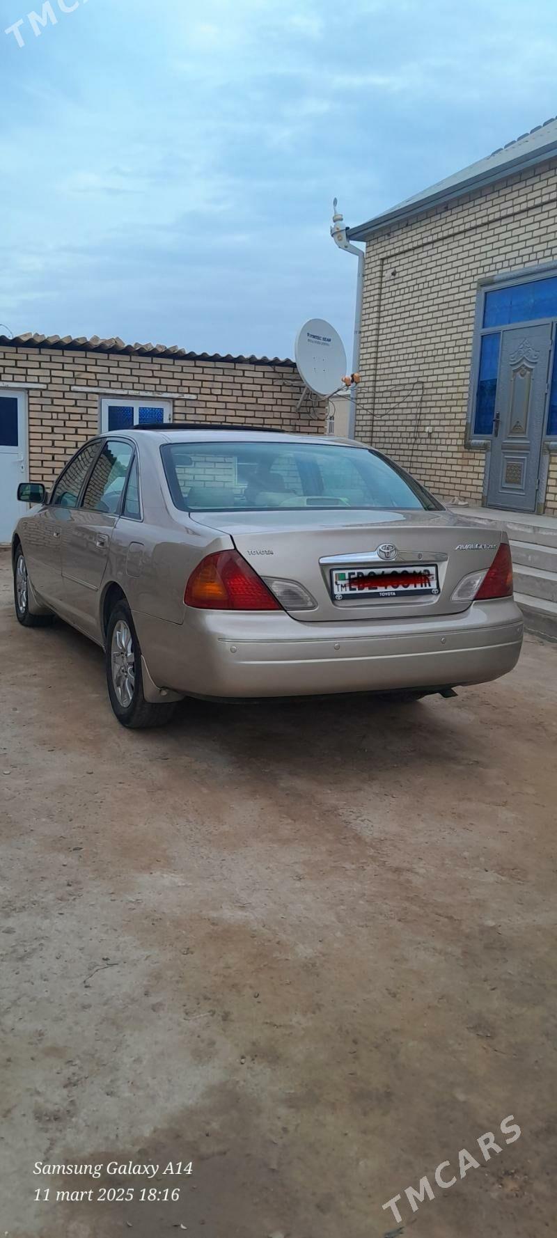 Toyota Avalon 2002 - 200 000 TMT - Мары - img 3