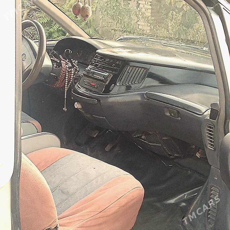 Toyota Previa 1991 - 65 000 TMT - Халач - img 3