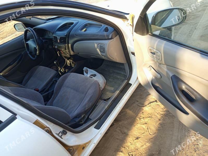 Nissan Sunny 2002 - 70 000 TMT - Кёнеургенч - img 6