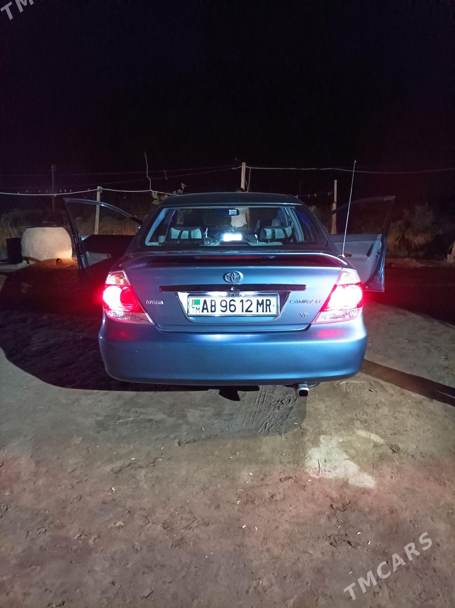 Toyota Camry 2003 - 200 000 TMT - Ёлётен - img 4