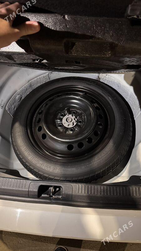 Toyota Camry 2019 - 280 000 TMT - Ашхабад - img 10