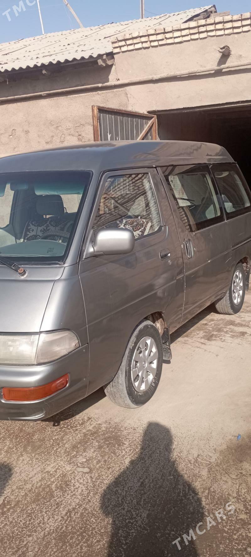 Toyota Town Ace 1995 - 36 000 TMT - Кёнеургенч - img 3