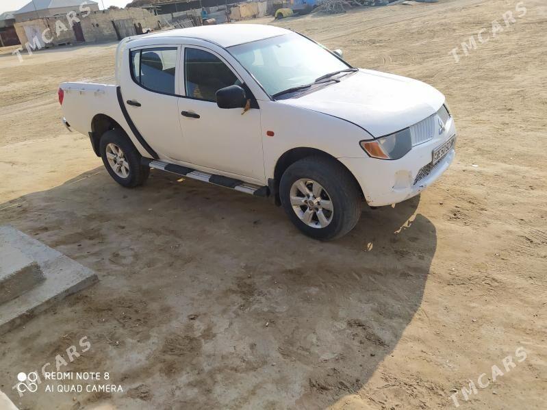 Mitsubishi L200 2007 - 90 000 TMT - Эсенгулы - img 2
