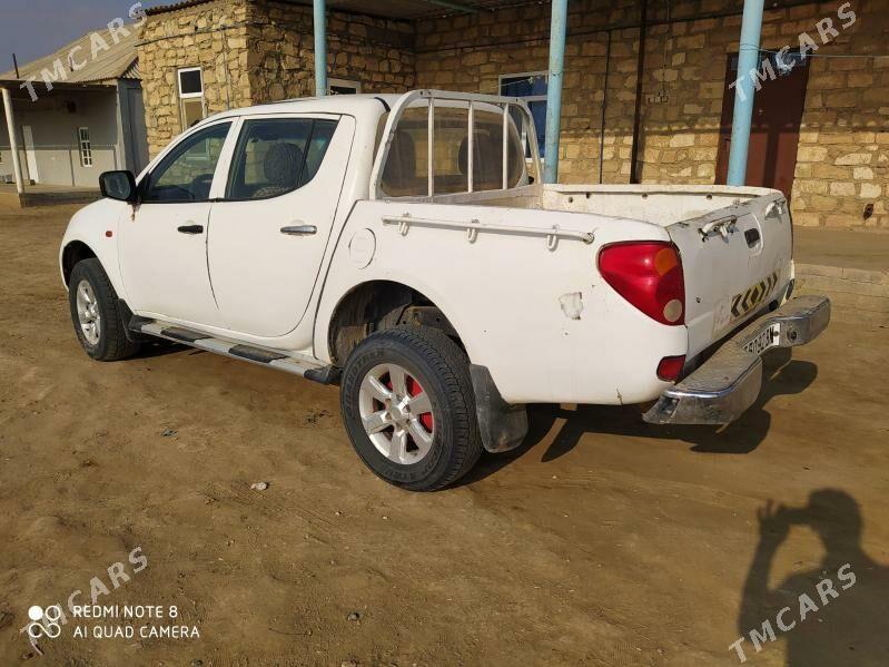 Mitsubishi L200 2007 - 90 000 TMT - Эсенгулы - img 5